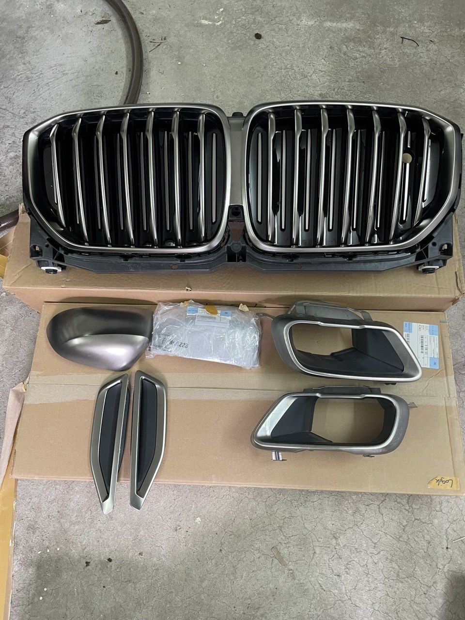 Решітка радіатора BMW X5