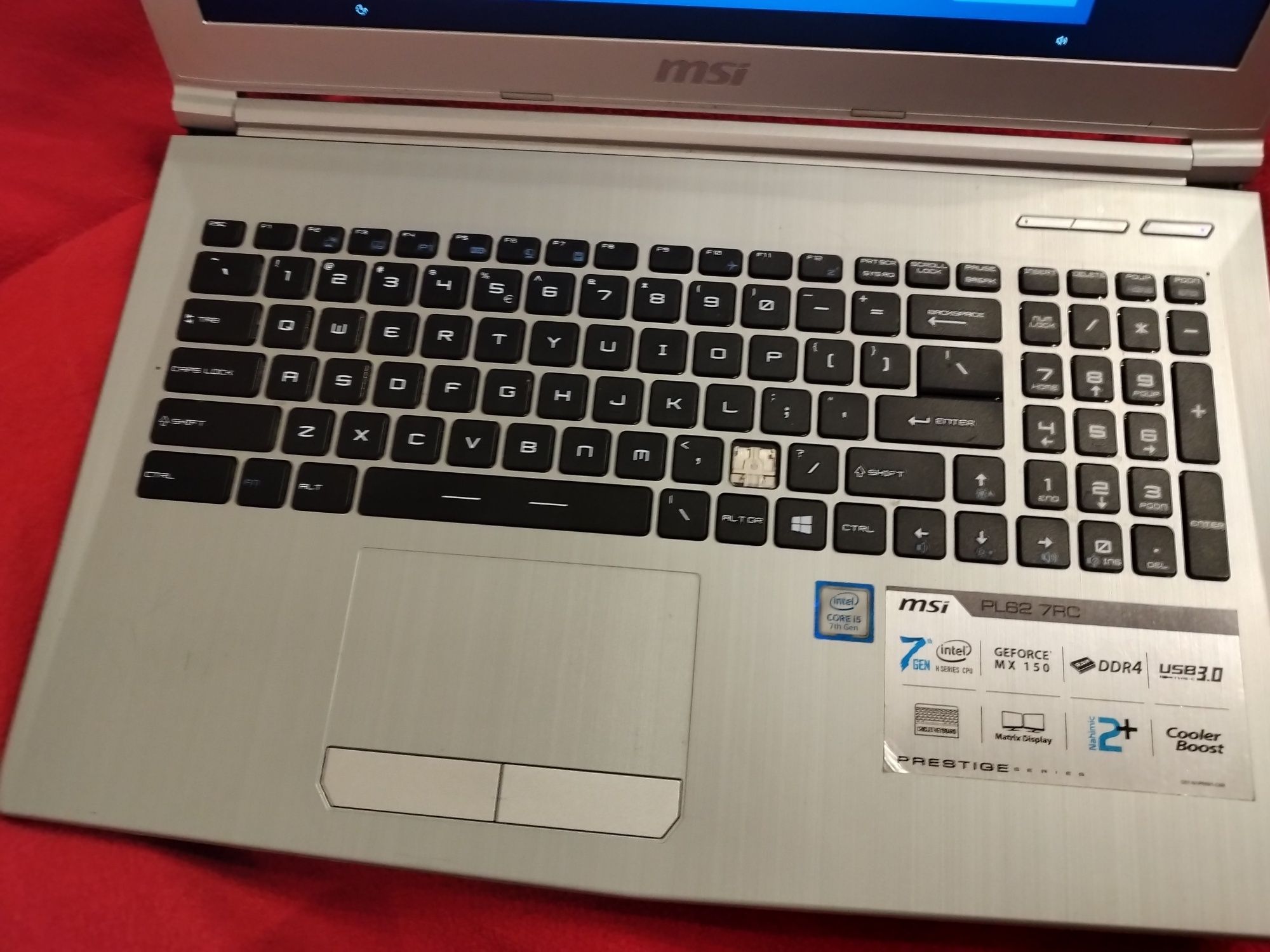 MSI PL62  procesor intel core i5