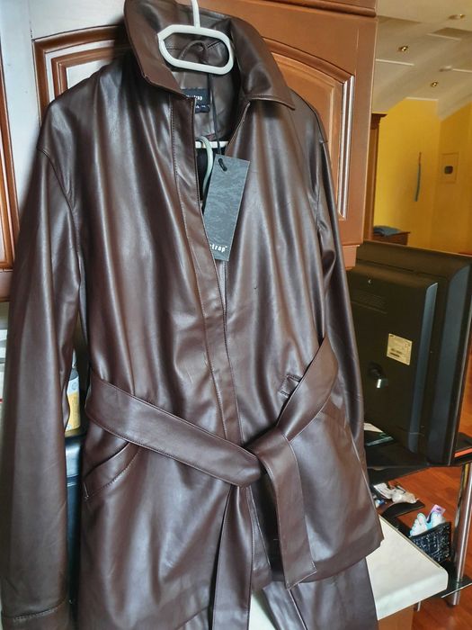 Продам новый стильный костюм пиджак и леггинсы