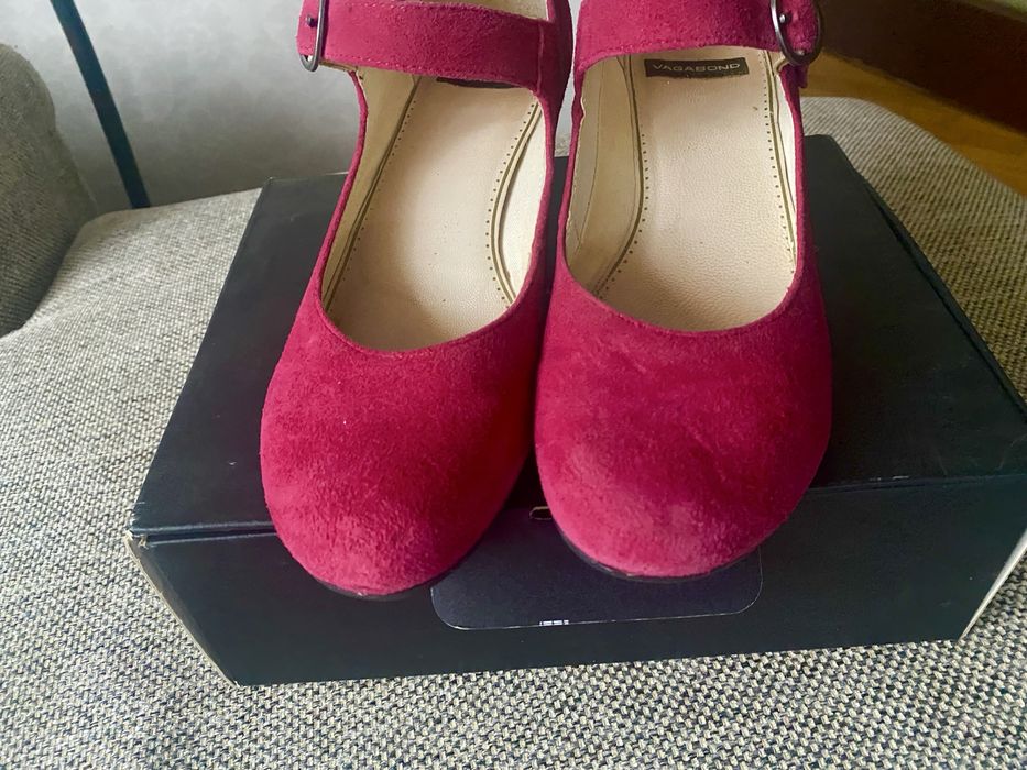 Туфлі Vagabond Lugano, розмір 39, колір Raspberry Red