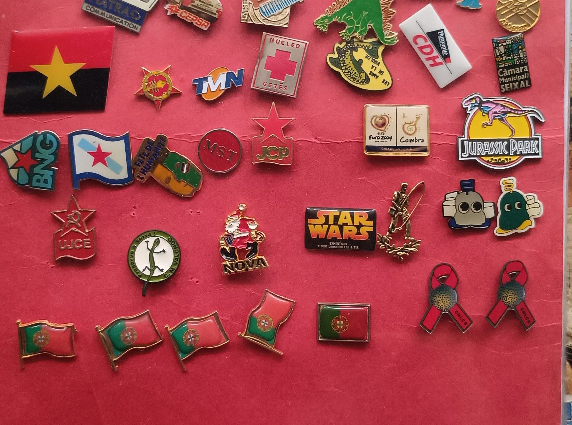 Pins variados para colecionadores