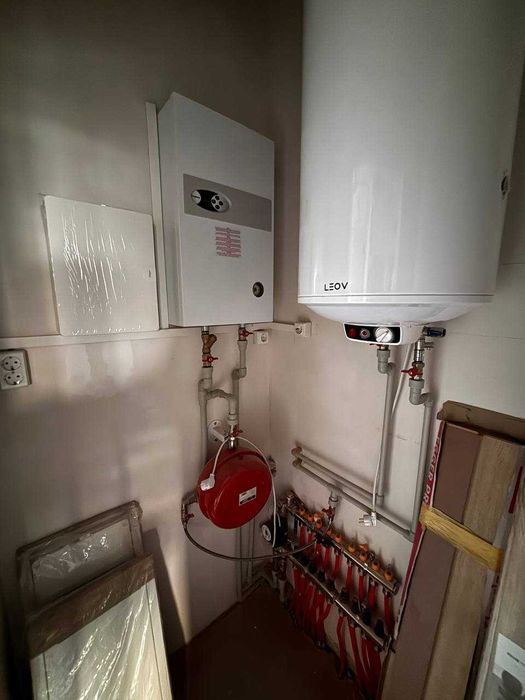 Продається будинок (таунхаус) з частковим ремонтом/ЗАКРИТЕ МІСТЕЧКО