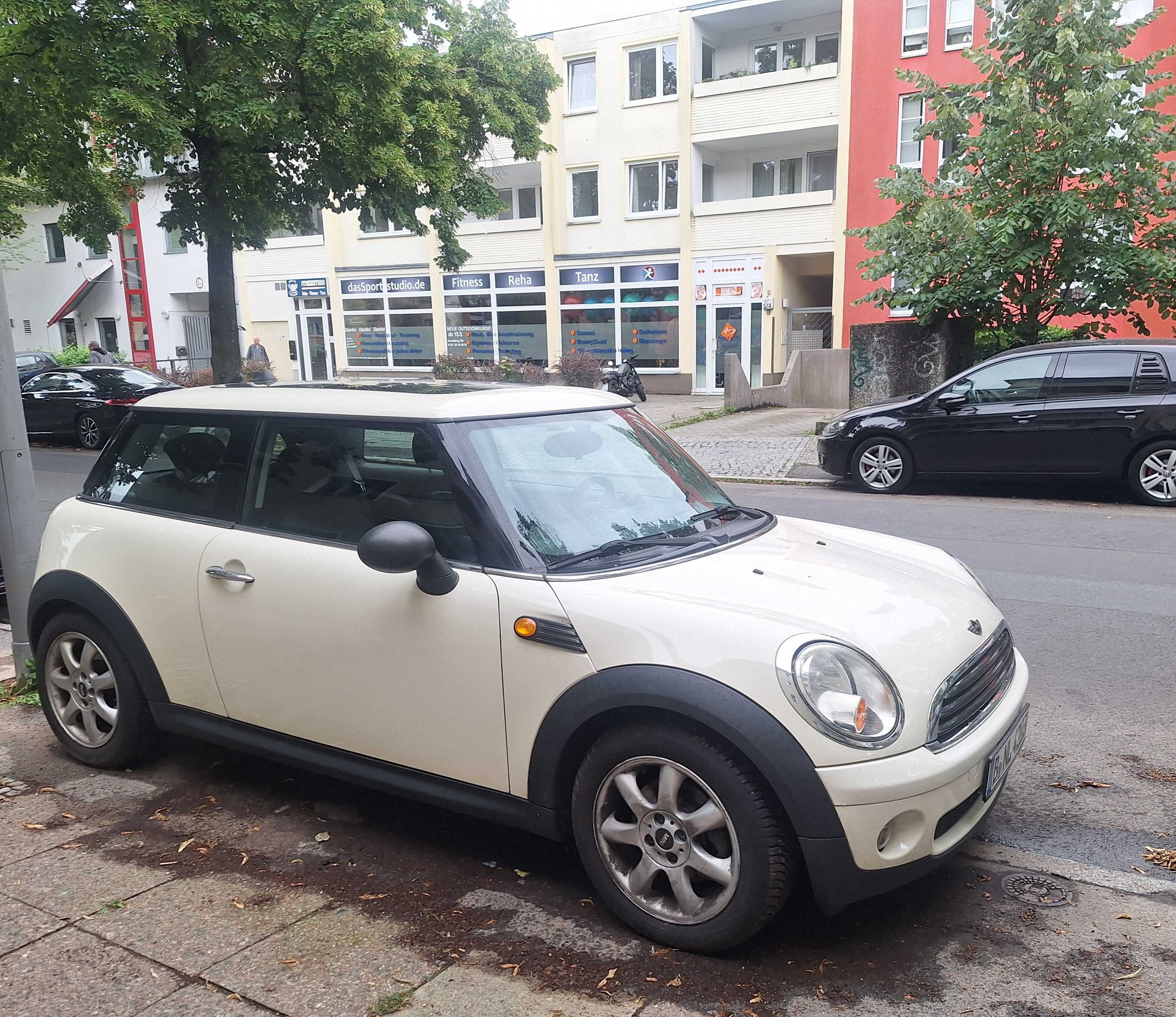 Mini Cooper 1.4 2009r Panoramiczny dach_zadbany_uszkodzony silik