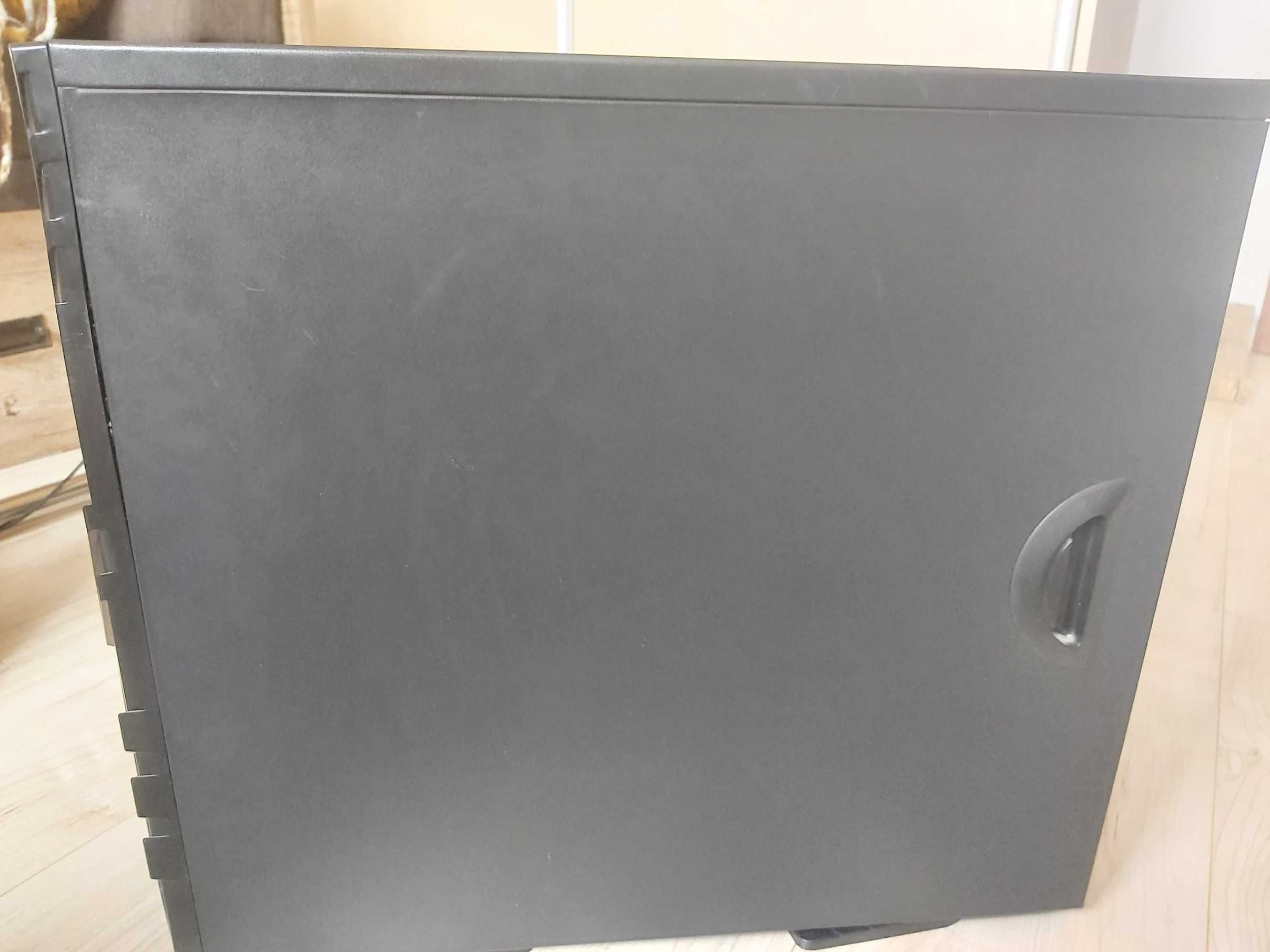 Komputer PC Asus