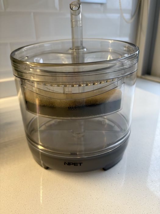 Fonte de água para gatos