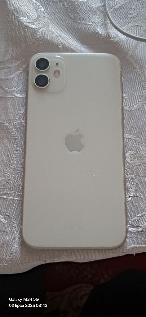 Iphone 11 w suuuper stanie