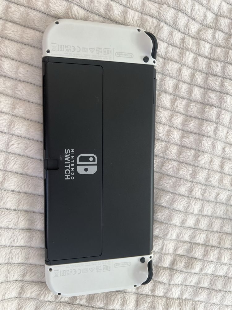 Konsola Nintendo Switch OLED z dodatkami GWARANCJA