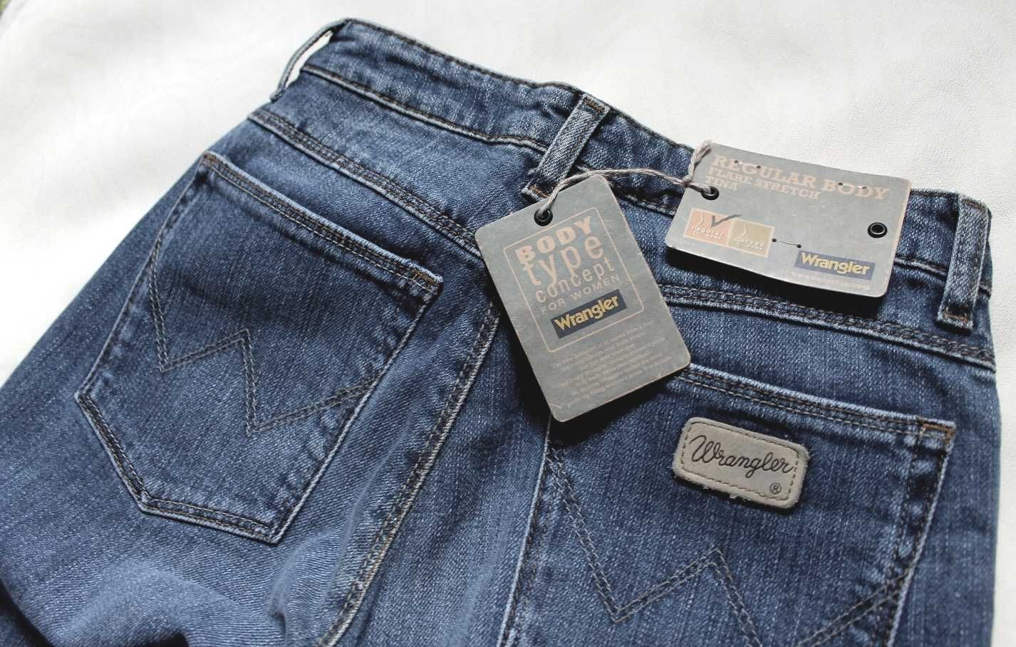 Spodnie Wrangler Regular Body Flare Stretch Tina Dzwony 26 / 30