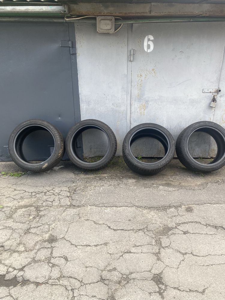 Продам колеса 275/40 r20