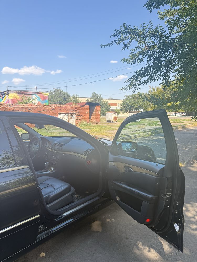 Mersedes W211 E320 3.2 дизель в отличном состоянии