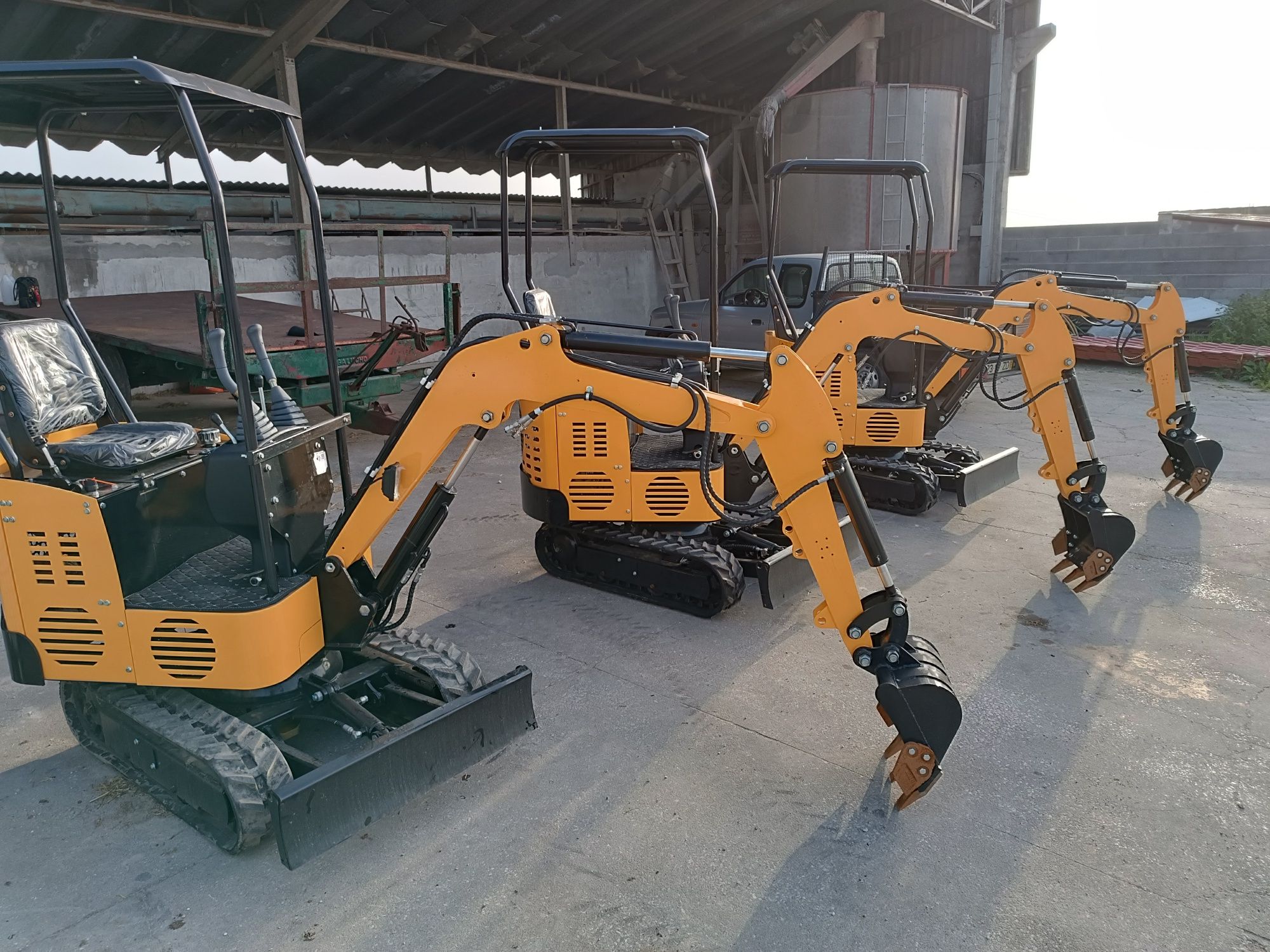 Mini giratórias escavadoras novas de 1200kg