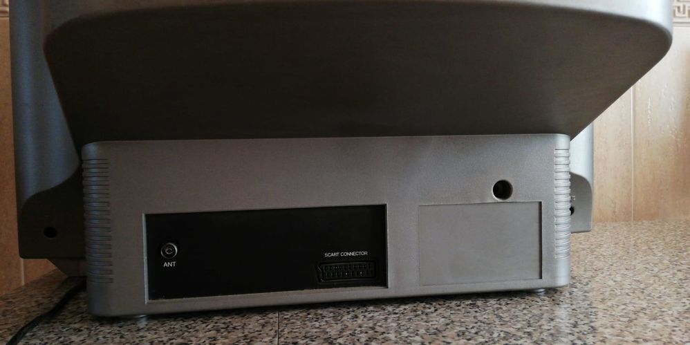 Televisão LG cinza