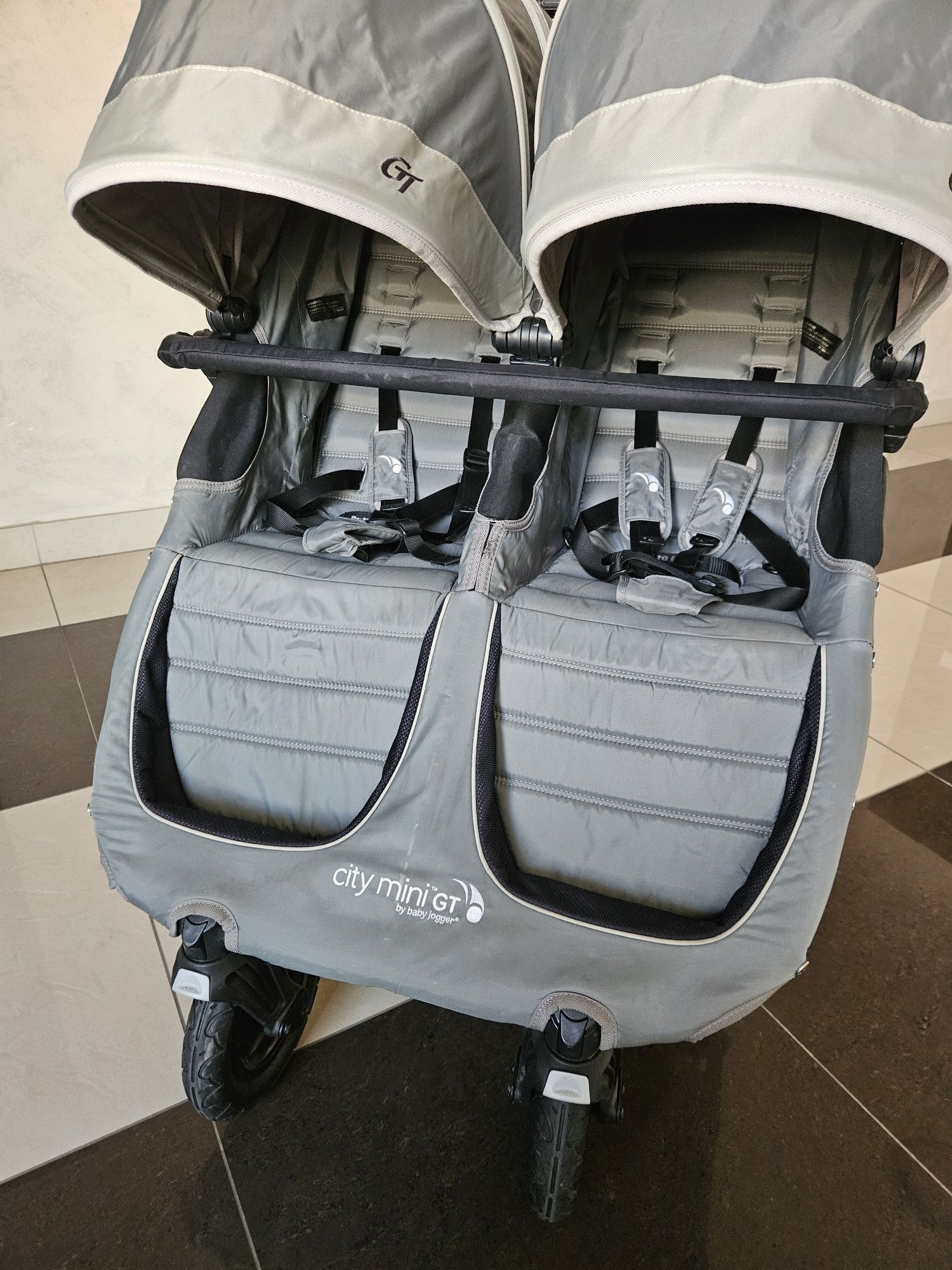 Wózek bliźniaczy Baby Jogger Mini GT Double T Double  2x gondole