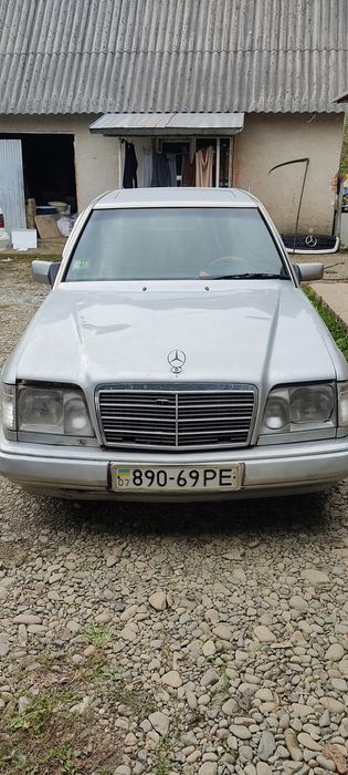 Мерседес 124 1989
