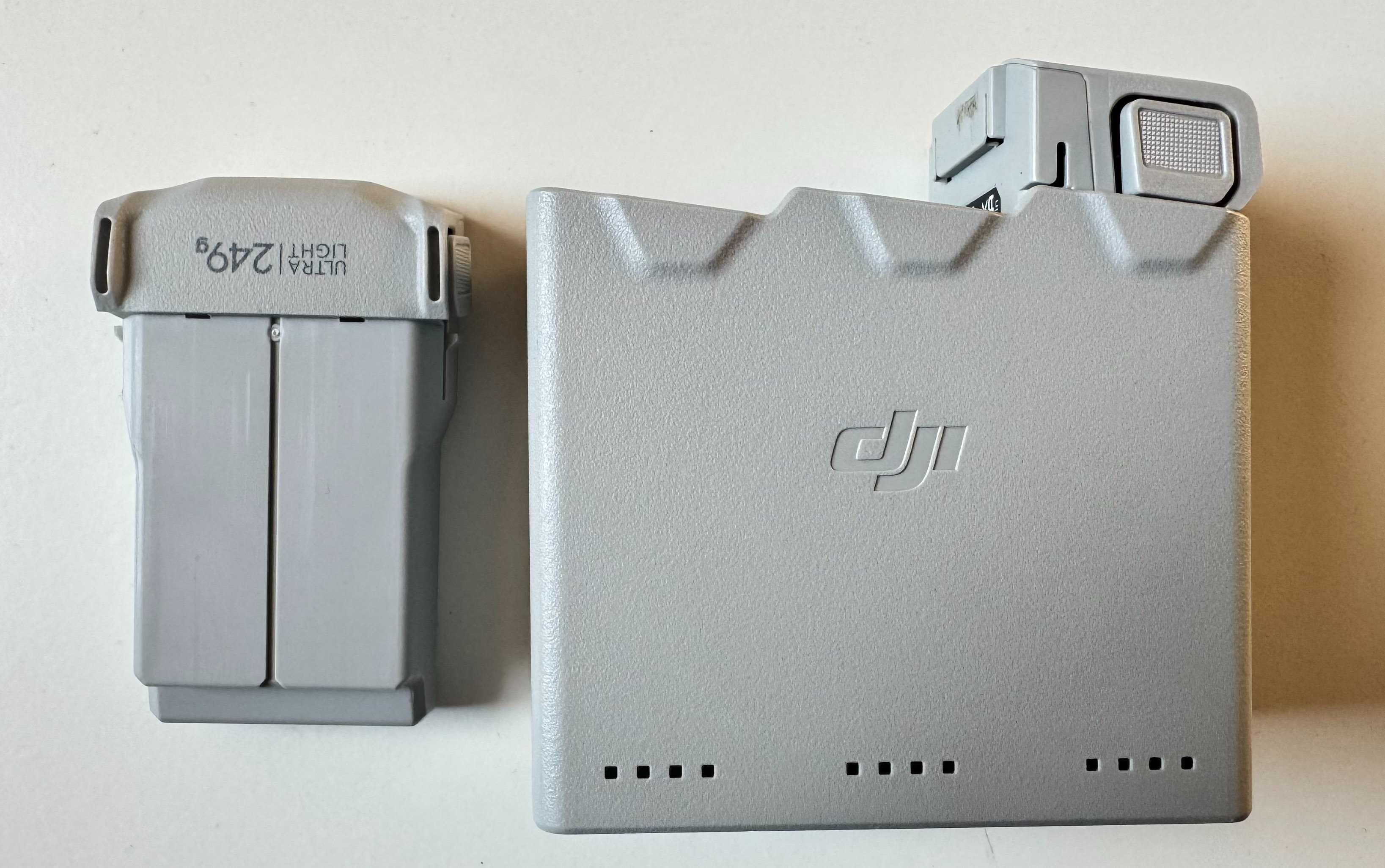 HUb do ładowania baterii i dwie baterie do Drona DJI Mini 3 PRO