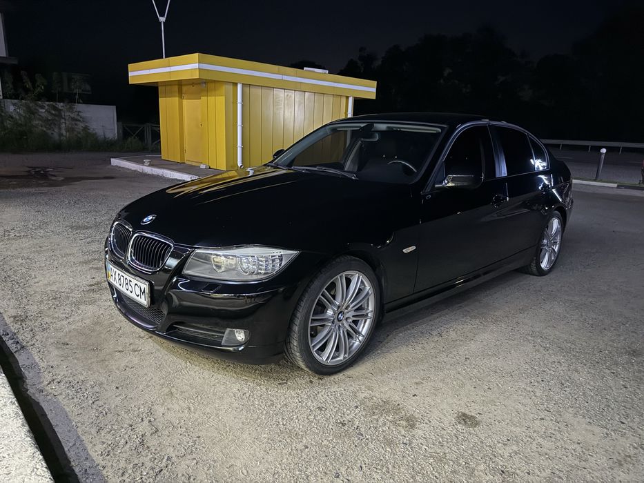 Продам БМВ Е90 2011 год