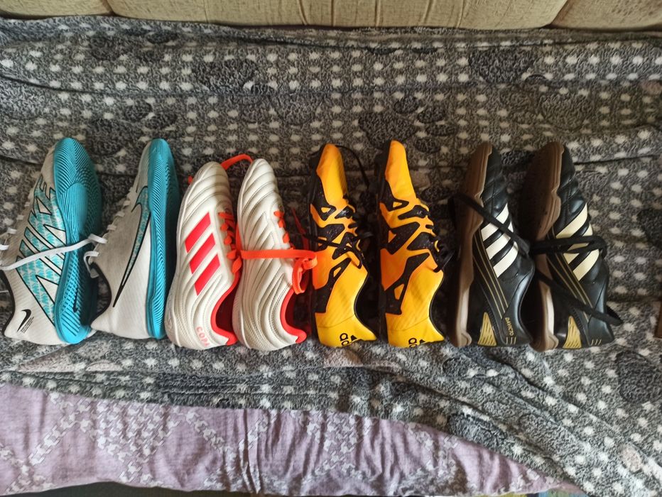 Бутси Nike, Adidas
