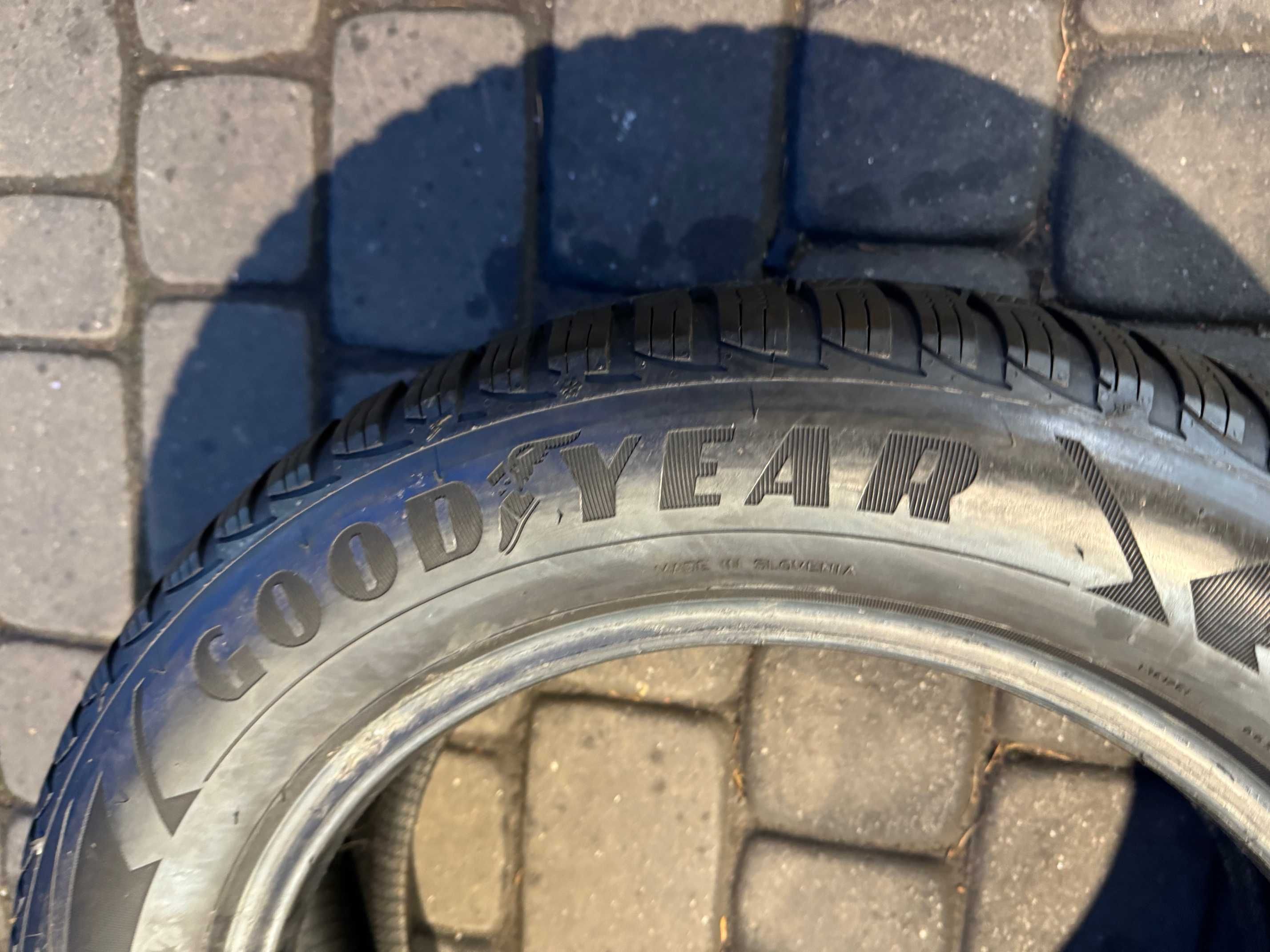 Opony GoodYear Ultragrip 9 - 205/60/16