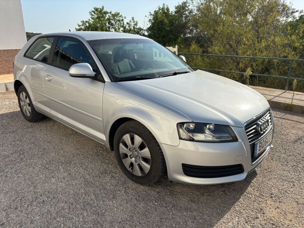 Audi A3 1.6 TDI 105CV