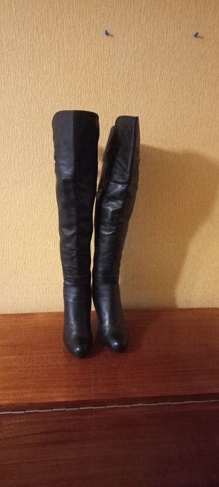 Женские кожаные сапоги -ботфорты