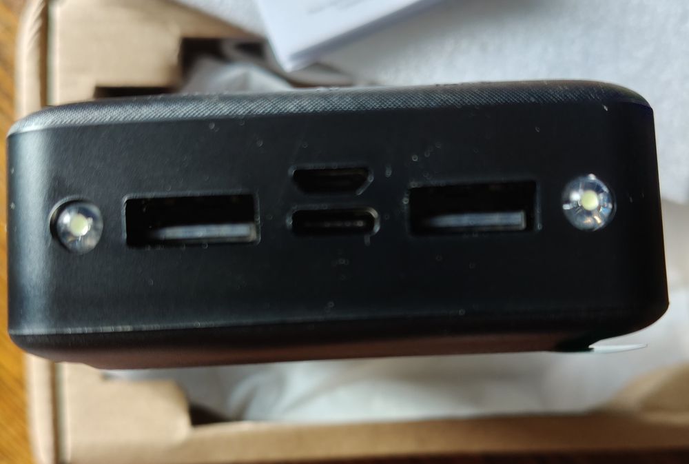 Power Bank  pojemność 20.000 tyś