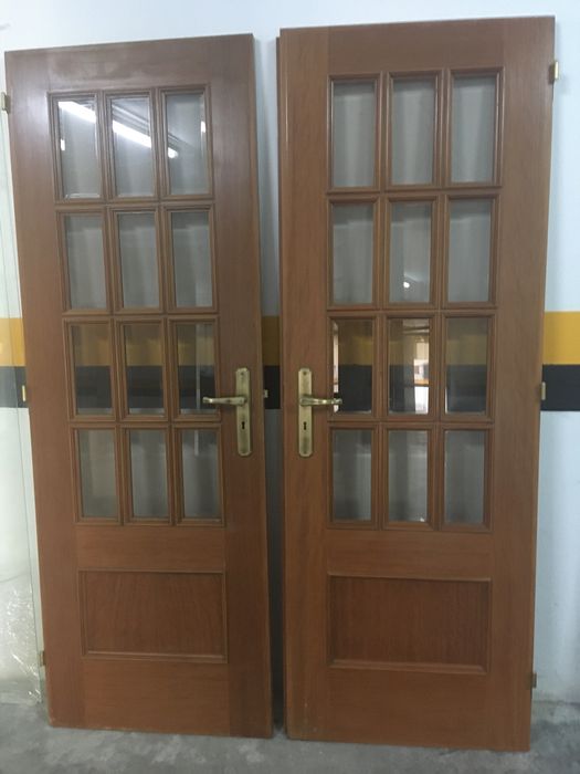 Vendo duas portas de sala