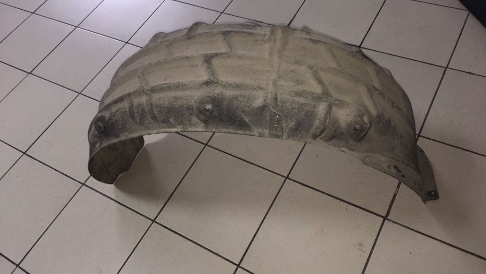 Підкрилок ТІгуан 2019 USA локер