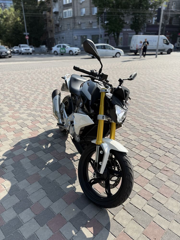 Мотоцикл BMW G310R