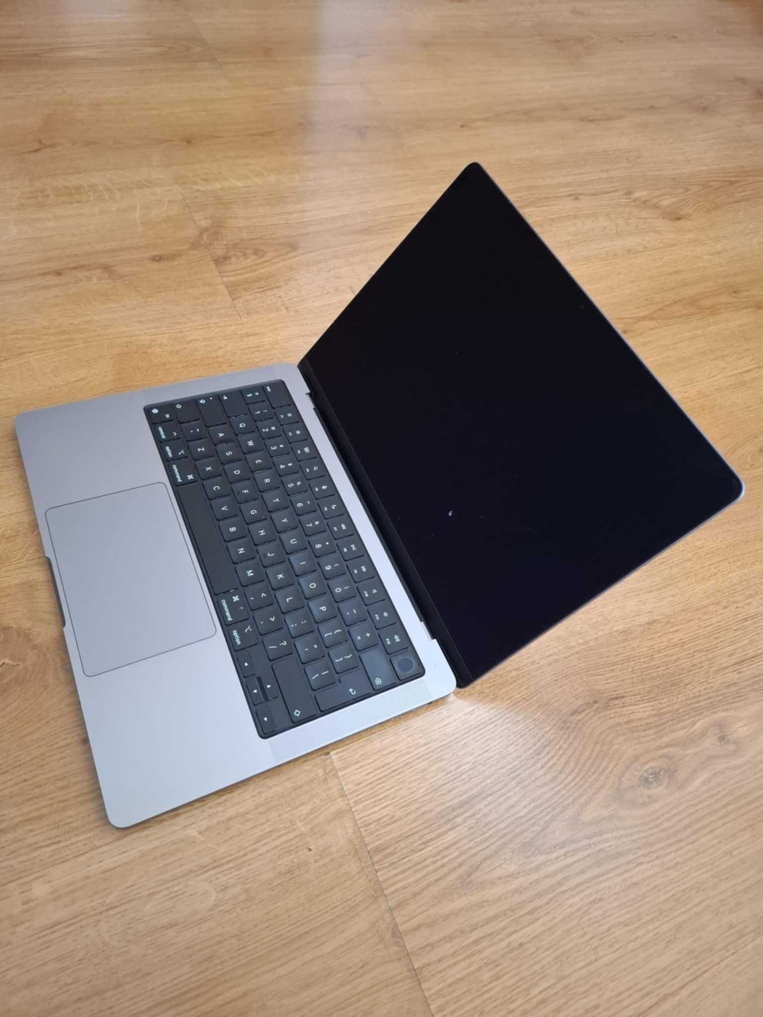 Macbook Pro 14 2021 M1 Pro 32 GB RAM 512GB - ZESTAW - stan idealny