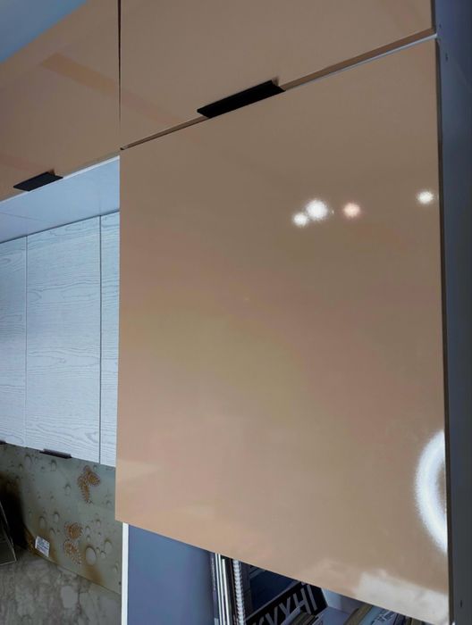 Кухня глянець Діплос макіято + біла