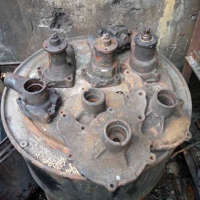 Помпа газ 51,52  ціна 500гр