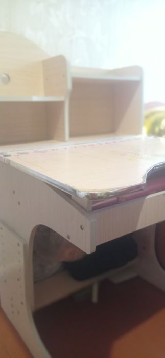 Дитяча парта , стіл