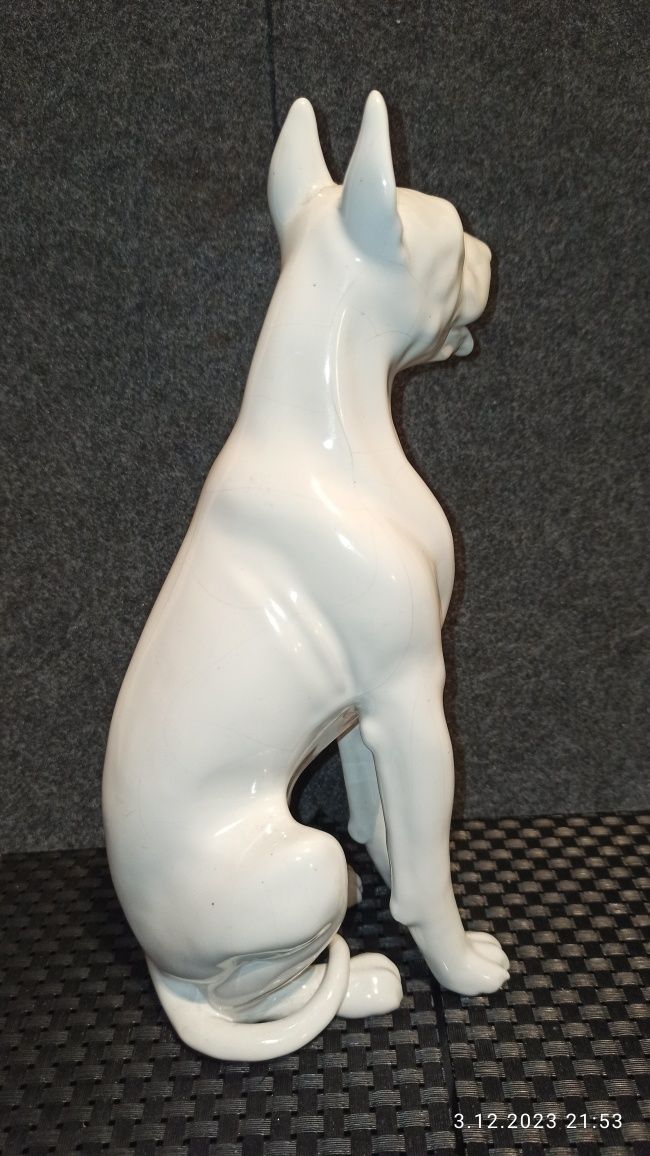 Wielka Figurka Psa Dog Biała Porcelana  H 27 cm