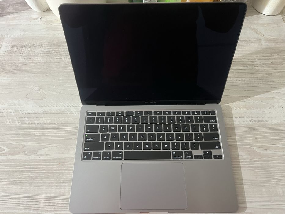 Macbook air m1 16/512
