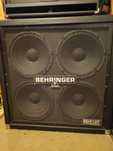 Coluna Behringer Ultrastack