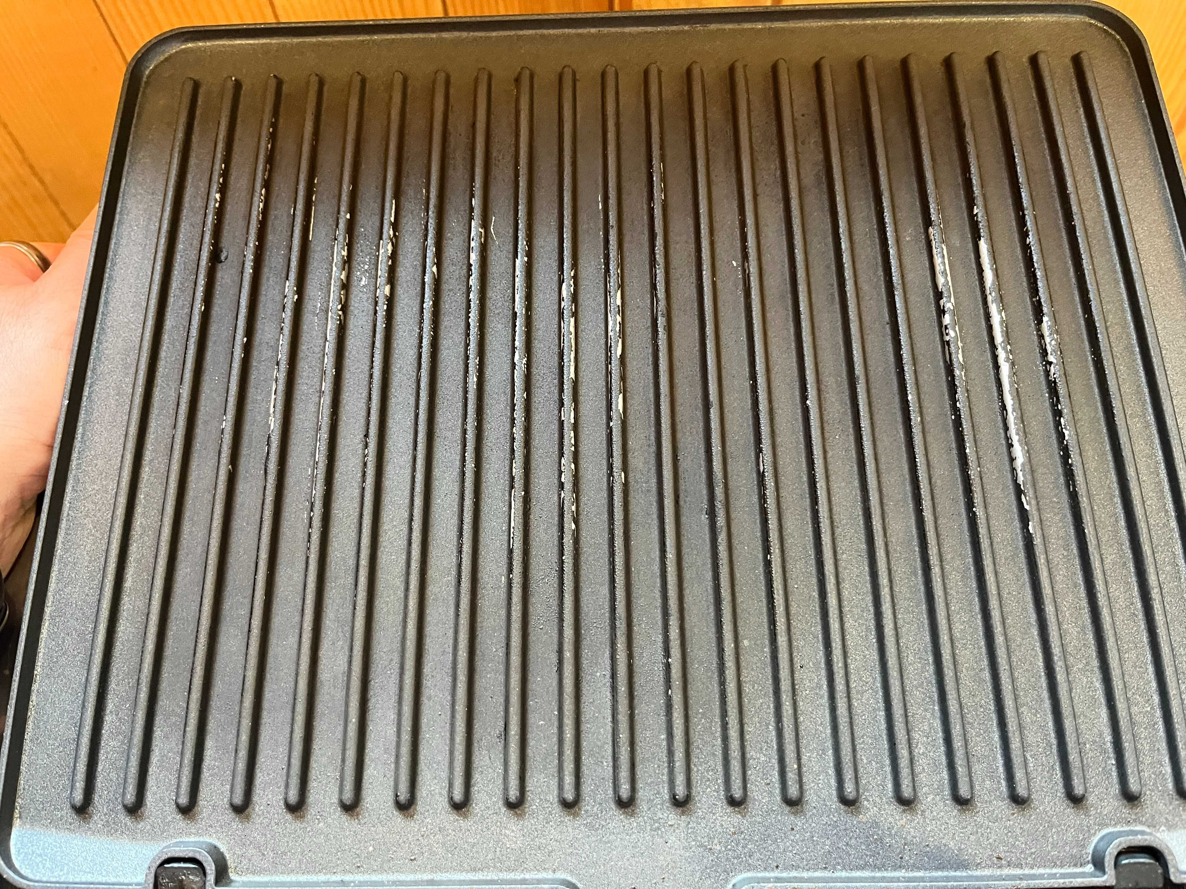 Контактний гриль DELONGHI CGH920D