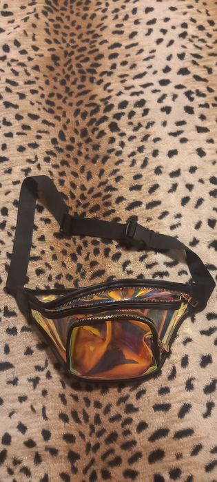 Продам кожаный женский рюкзак и различные женские сумочки