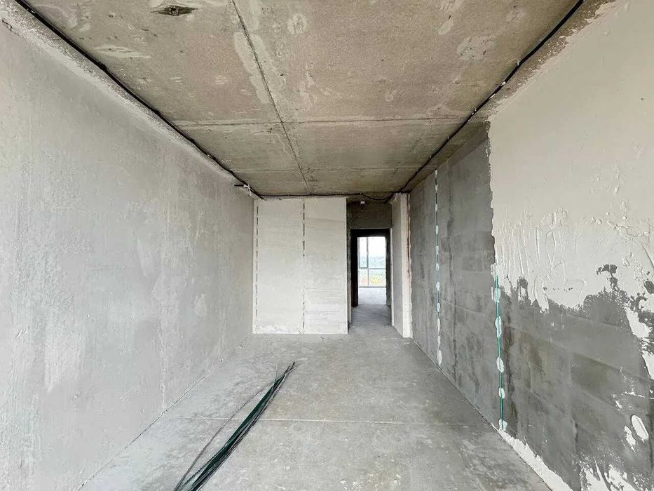 Простора трикімнатна в ЖК "Шоколад" !