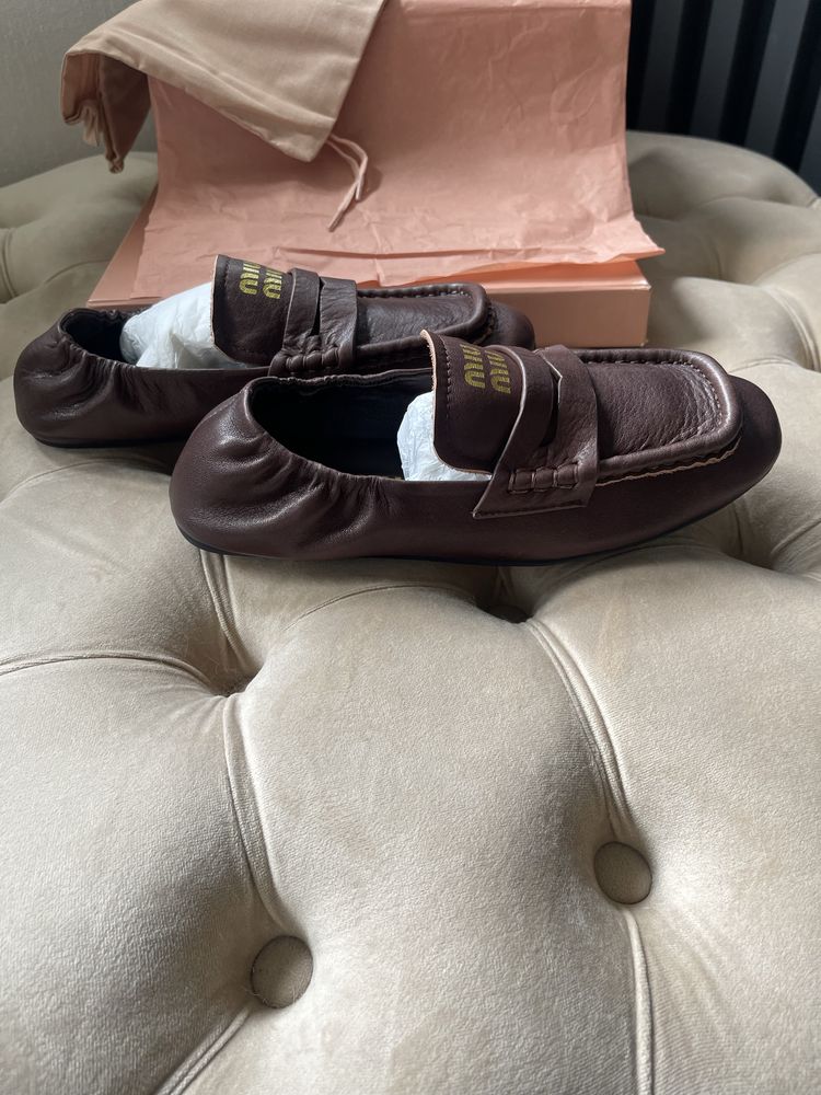 Mokasyny Miu Miu 36