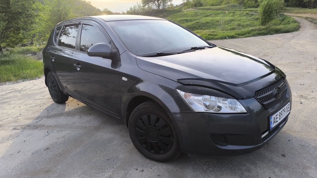 Kia ceed ED 1.4  2007