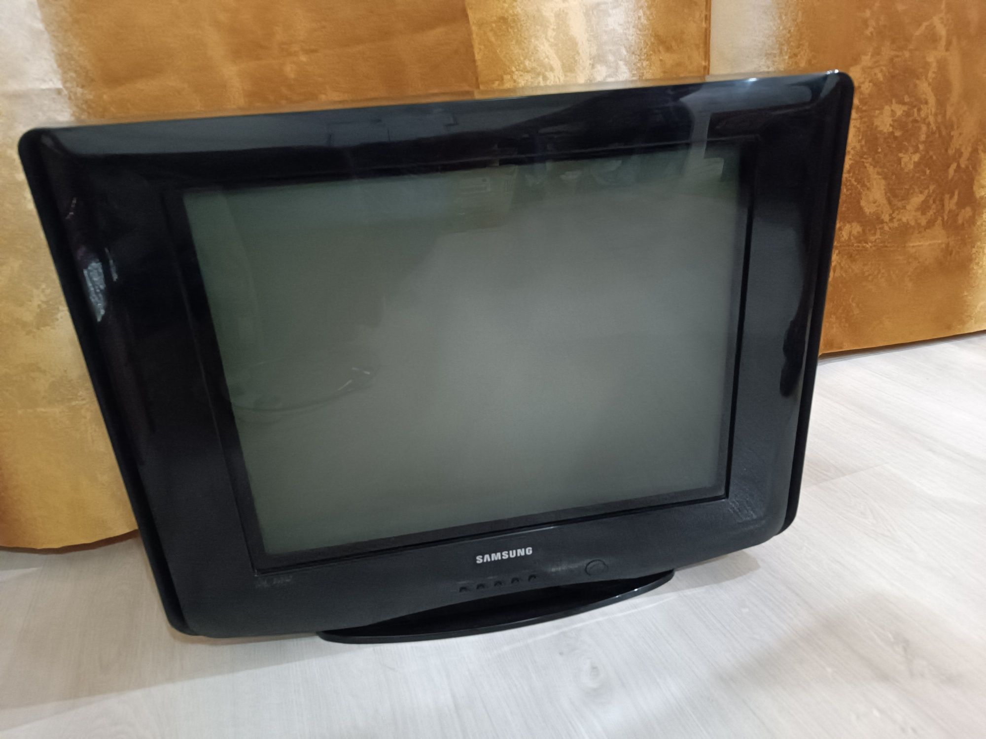 Телевізор Samsung CS-21Z58Z3Q