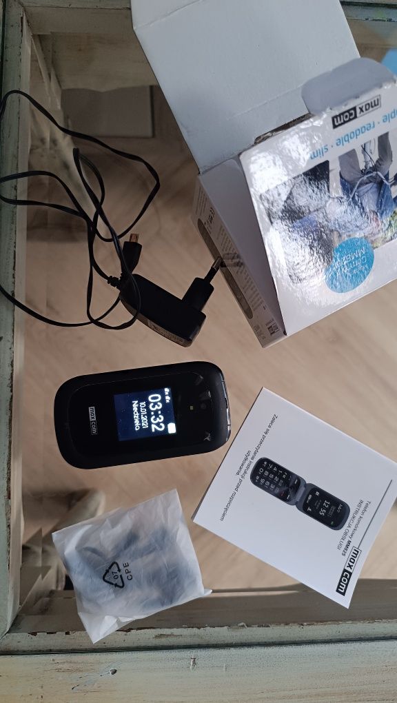 Maxcom MM825 telefon dla seniora