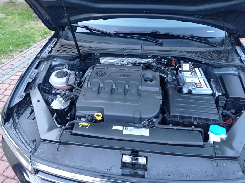 Volkswagen Passat 2018 rok 173 tyś km przebiegu bezwypadkowy