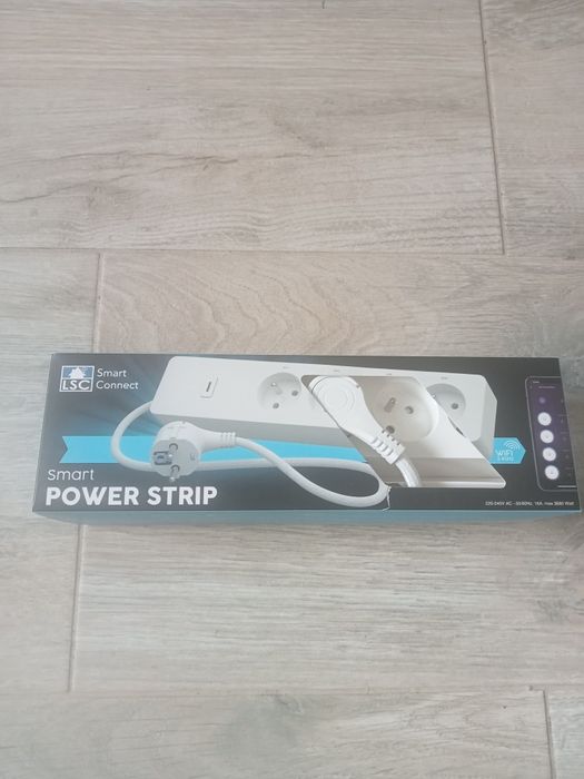 Listwa zasilająca lsc smart connect WI-FI 2,4GHz MIERNIK 4 GNIAZDA 1,8