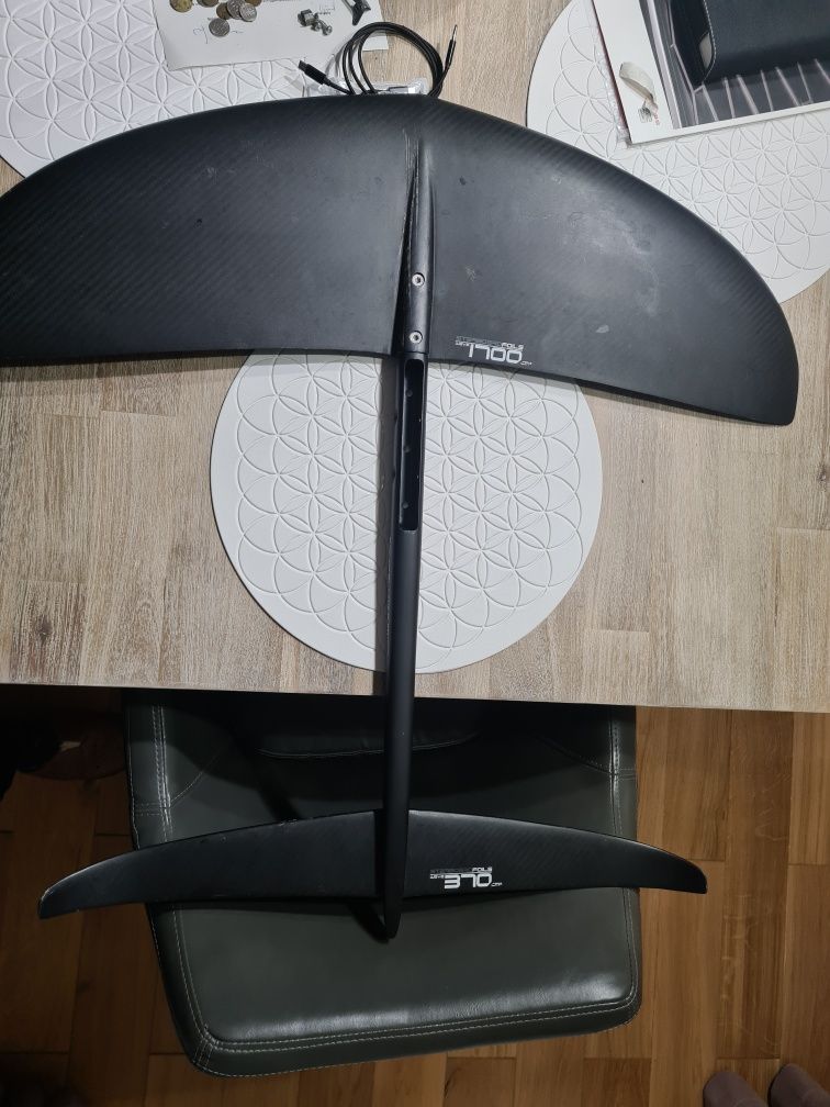 Stardboard foil super cruiser windsurfing.