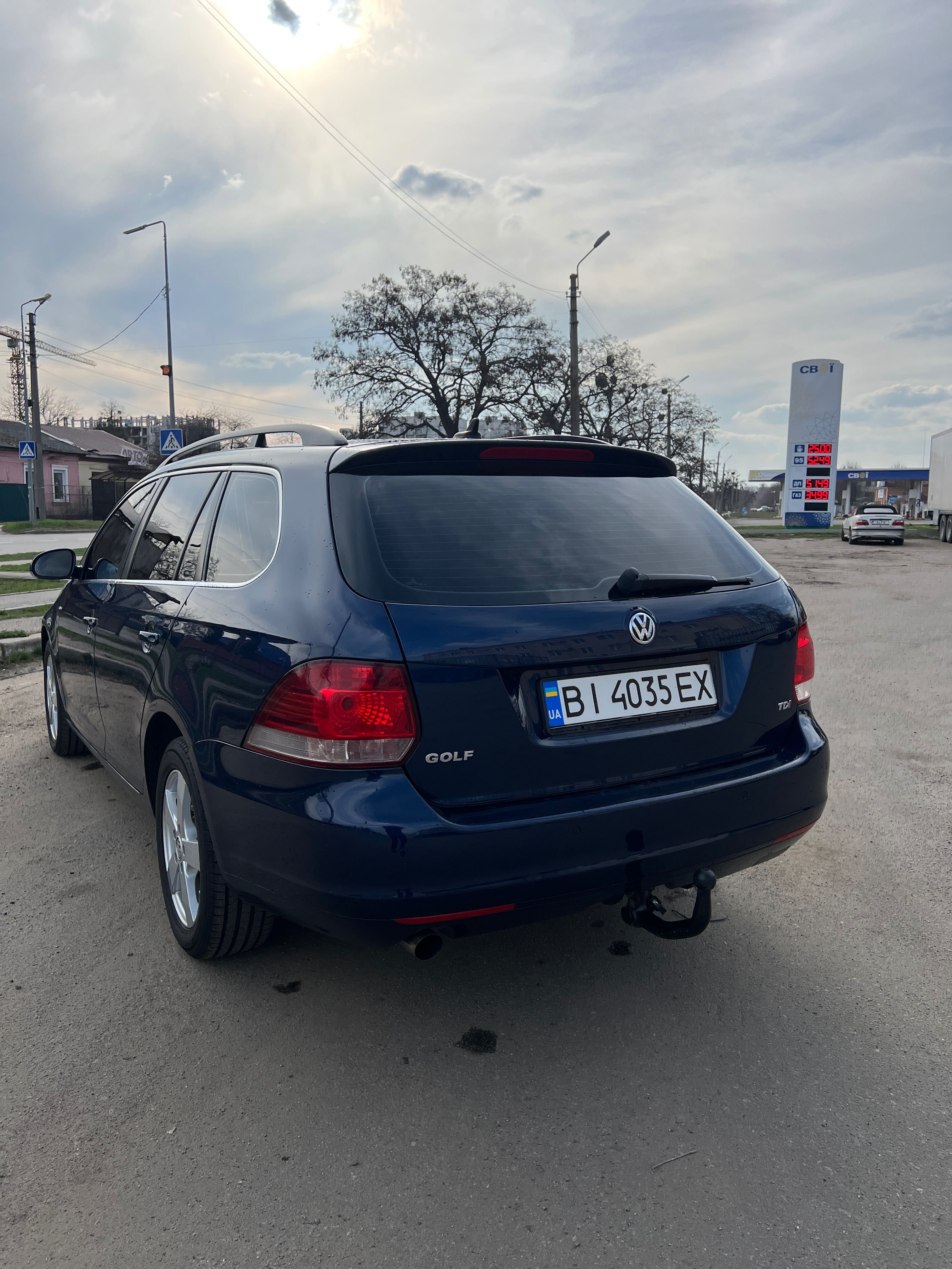 VW Golf VI 1.6 TDI 5-МКПП, 2012