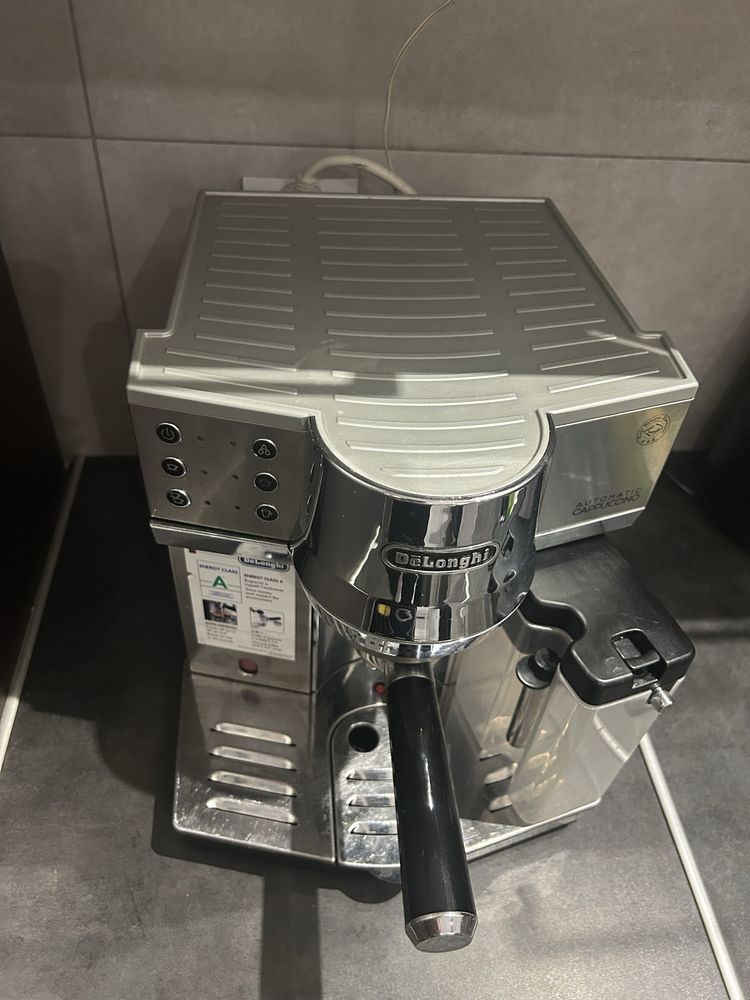Ekspres Delonghi