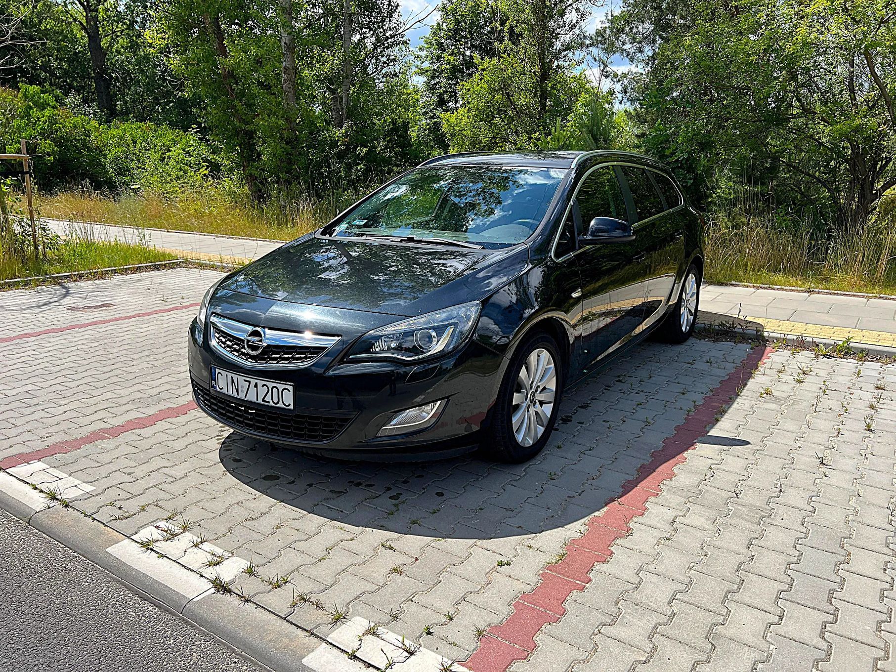 Opel Astra 1.6T 180KM Astra Bixenon,doświet,navi,grz.kierow,isofix,multifun,skóra