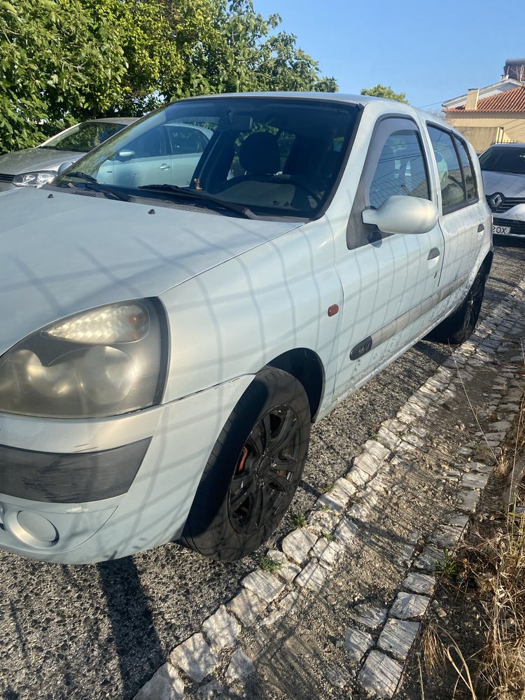 Clio 2001 gasolina