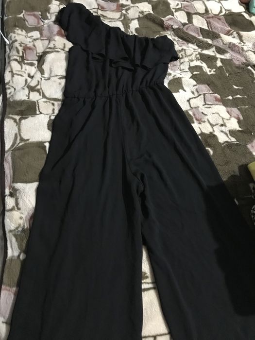 Одежда женская розмер L все по 150 грн если брать больше могу сделать